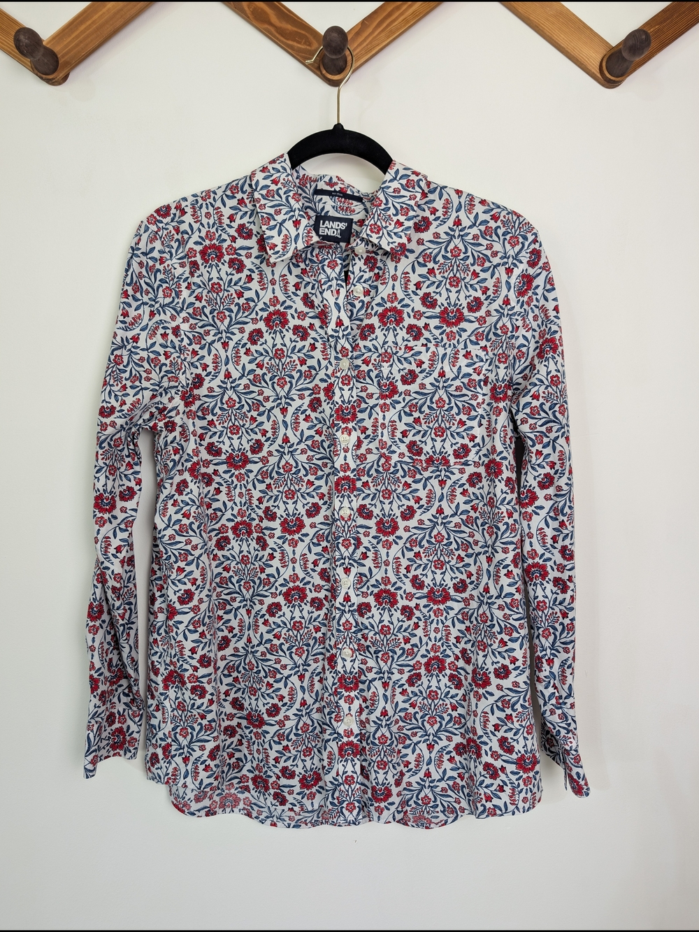 Lands' End Women's Red & Blue Floral No Iron Button-Down Shirt SZ M Summer Fall